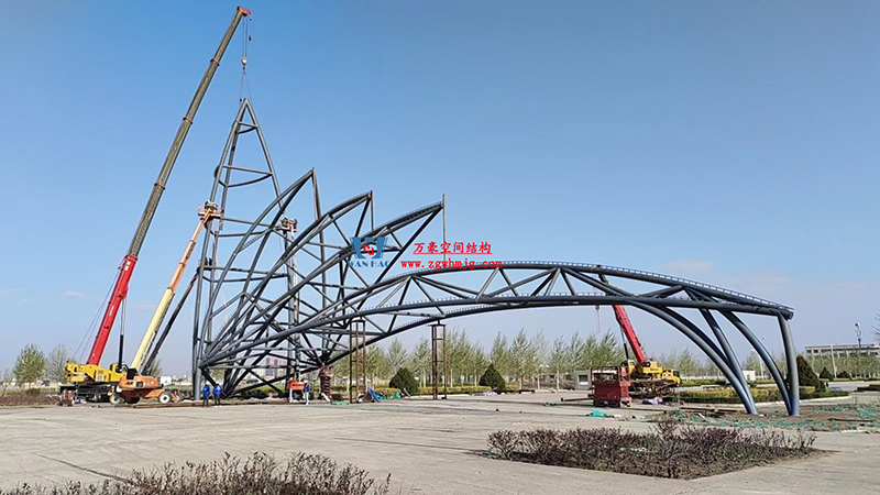 勞動最光榮，致敬一線工作者！