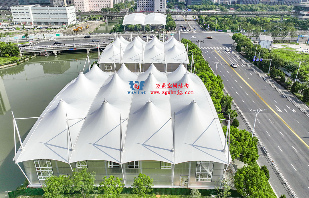 有骨骼、有皮膚的PTFE膜結構建筑