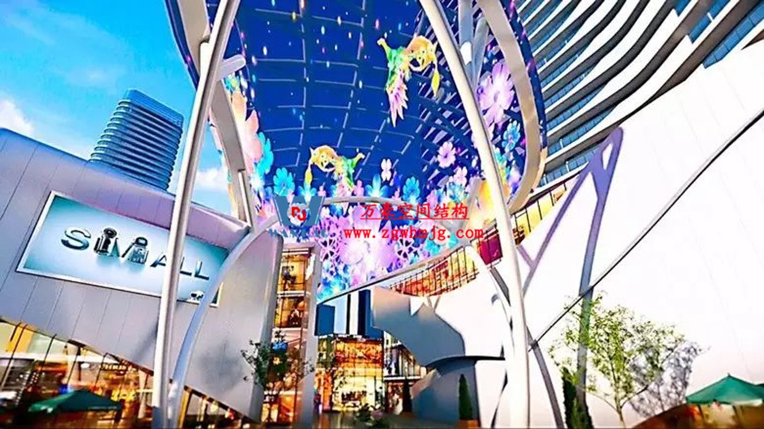 遵義高鐵新城上的一條鋼膜結構“長龍”