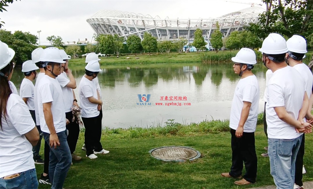 標桿引領,智啟未來——萬豪集團營銷、設計與技術骨干共赴無錫奧體中心,現場觀摩學習解鎖“創新密碼” 標桿引領,智啟未來——萬豪集團營銷、設計與技術骨干共赴無錫奧體中心,現場觀摩學習解鎖“創新密碼”