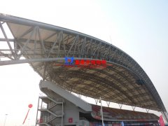 膜結構看臺在體育場里的應用及效果分析